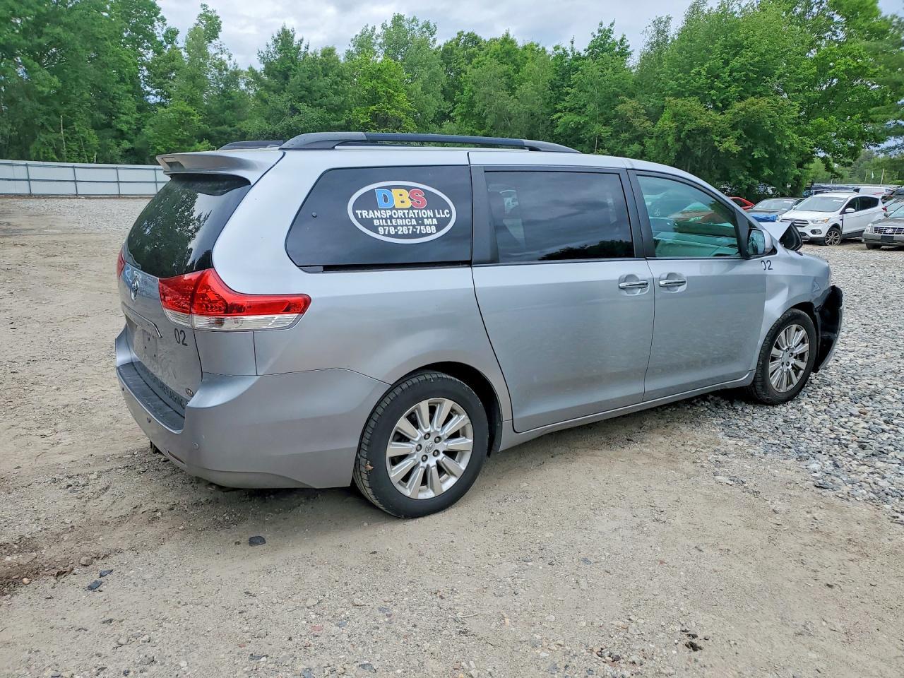 2014 Toyota Sienna Xle 7-Passenger - zdjęcie 3
