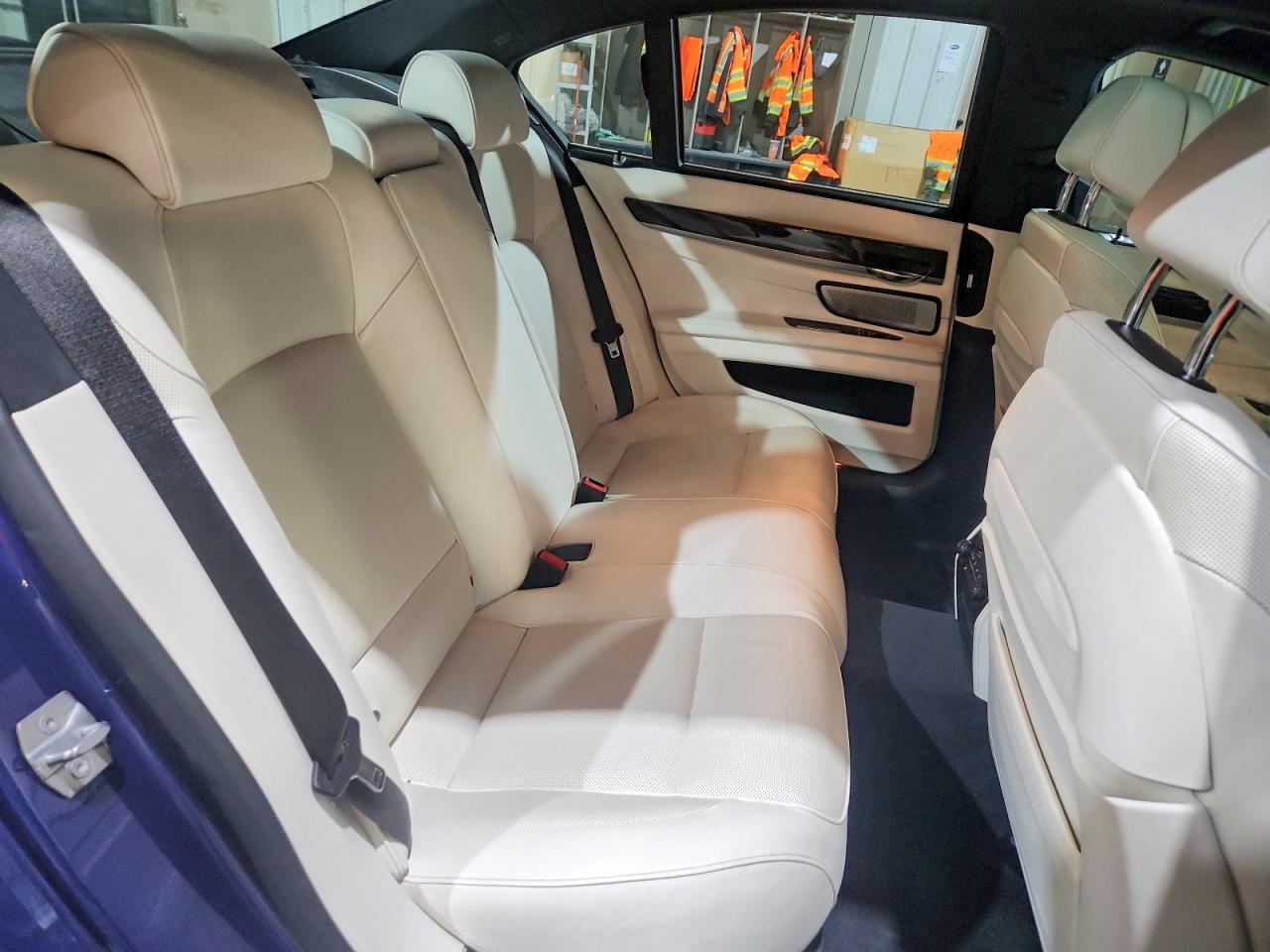 2015 BMW Alpina B7 - zdjęcie 10
