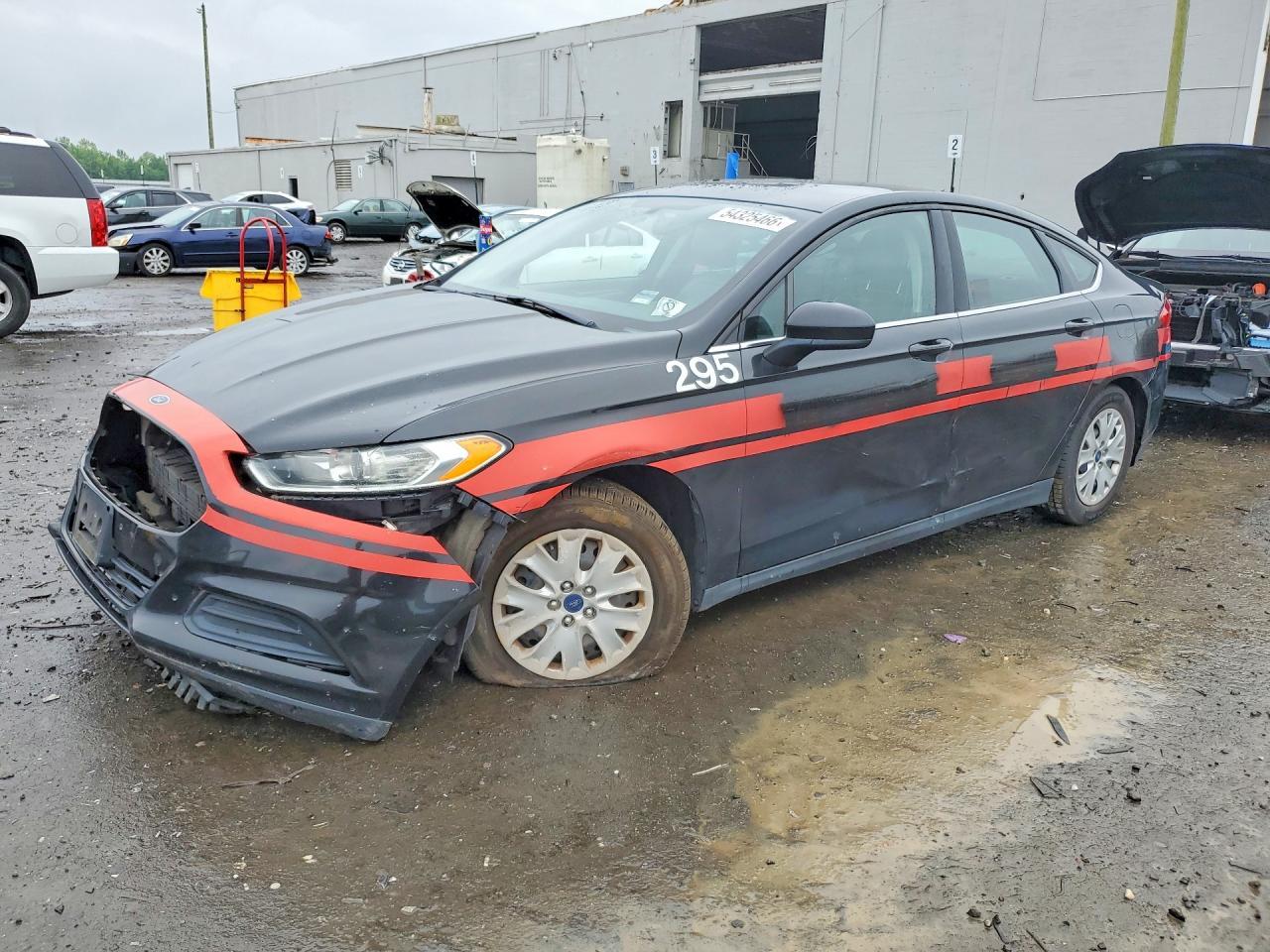 2014 Ford Fusion S - zdjęcie główne