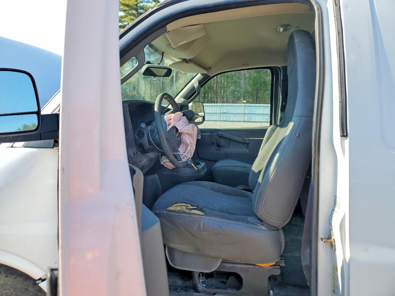 2018 GMC Savana G2500 - zdjęcie 7