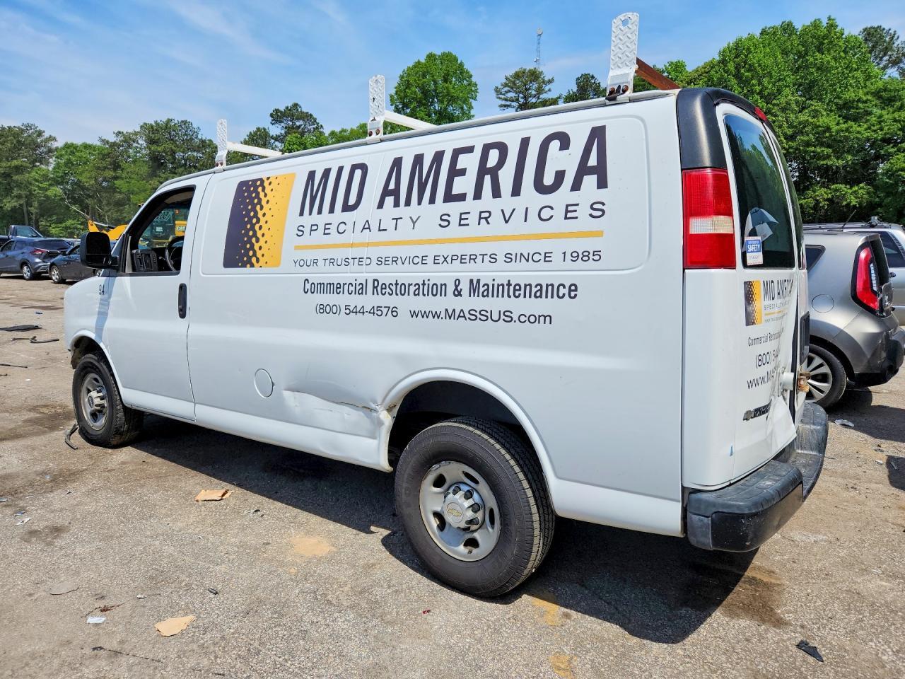 2013 Chevrolet Express G2500 - zdjęcie 2