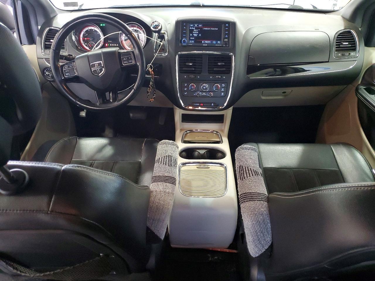 2017 Dodge Grand Caravan Sxt - zdjęcie 8