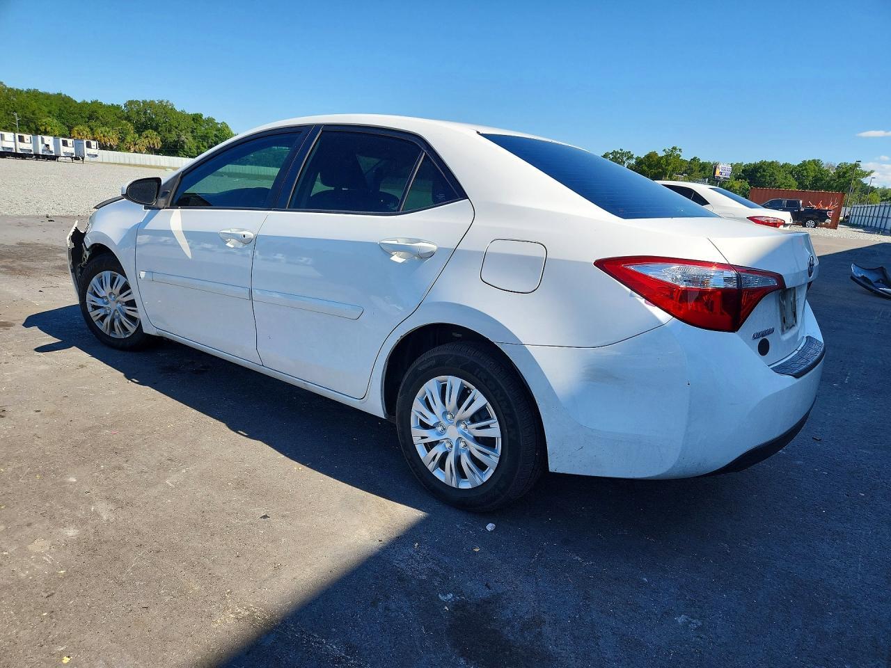 2015 Toyota Corolla L - zdjęcie 2