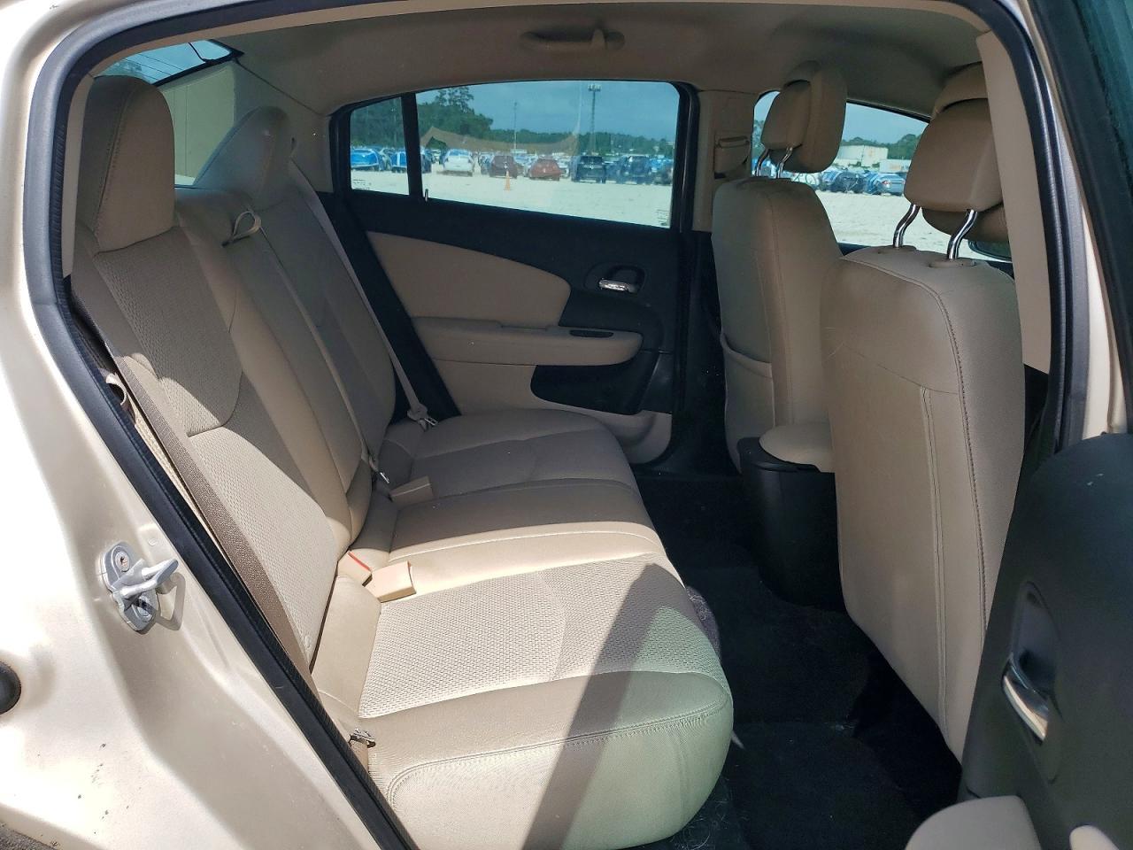 2013 Chrysler 200 Lx - zdjęcie 10