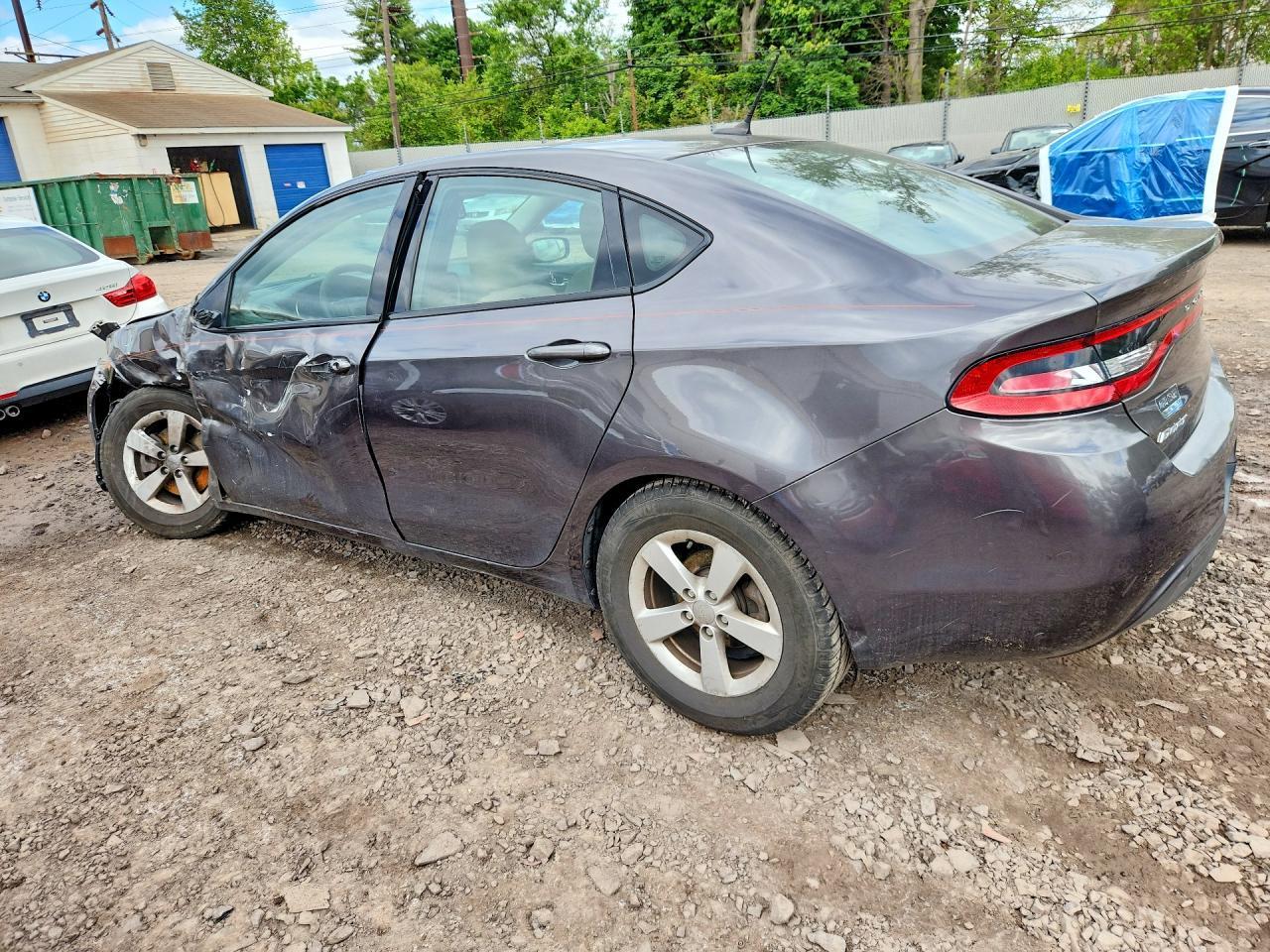 2015 Dodge Dart Sxt - zdjęcie 2