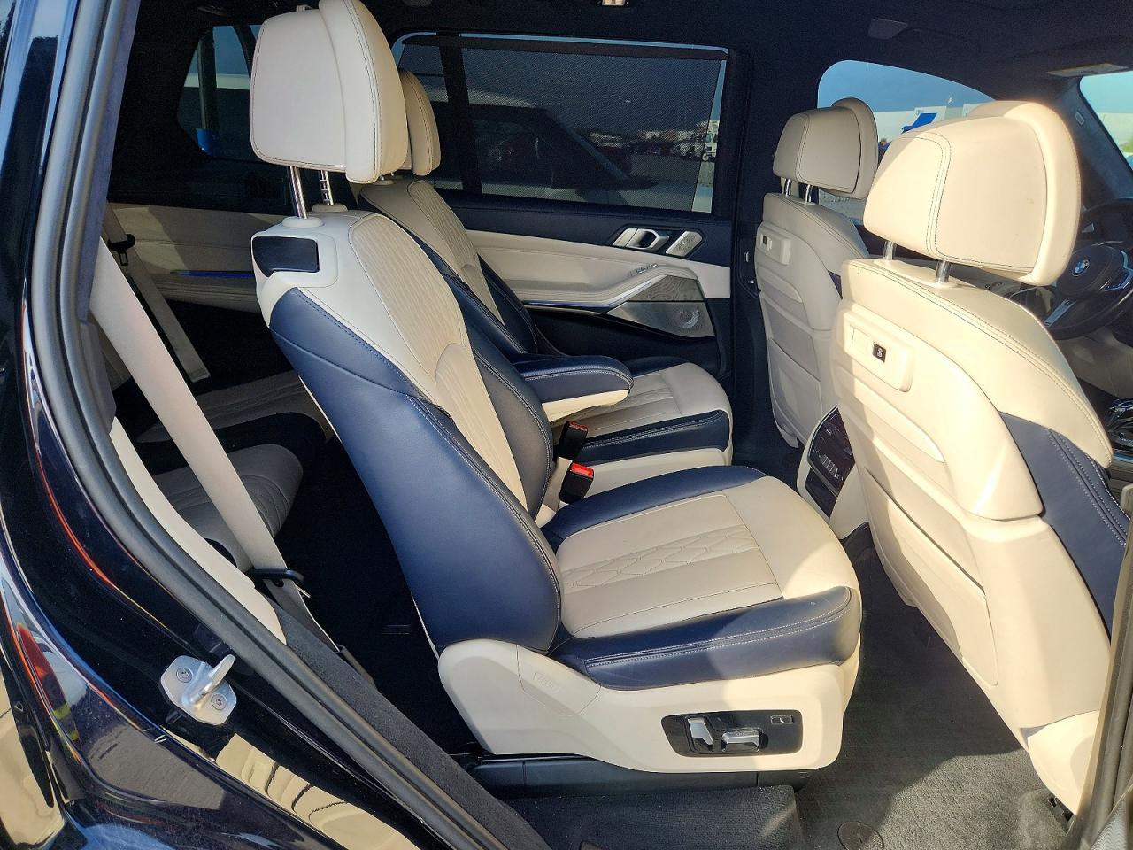 2019 BMW X7 xDrive50I - zdjęcie 11