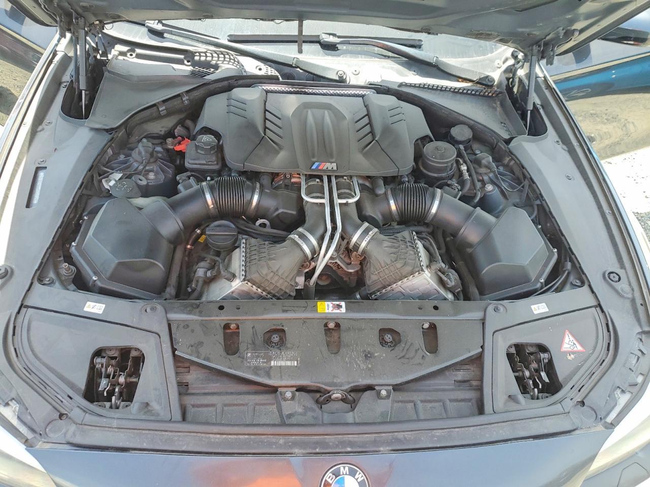 2013 BMW M5 - zdjęcie 11