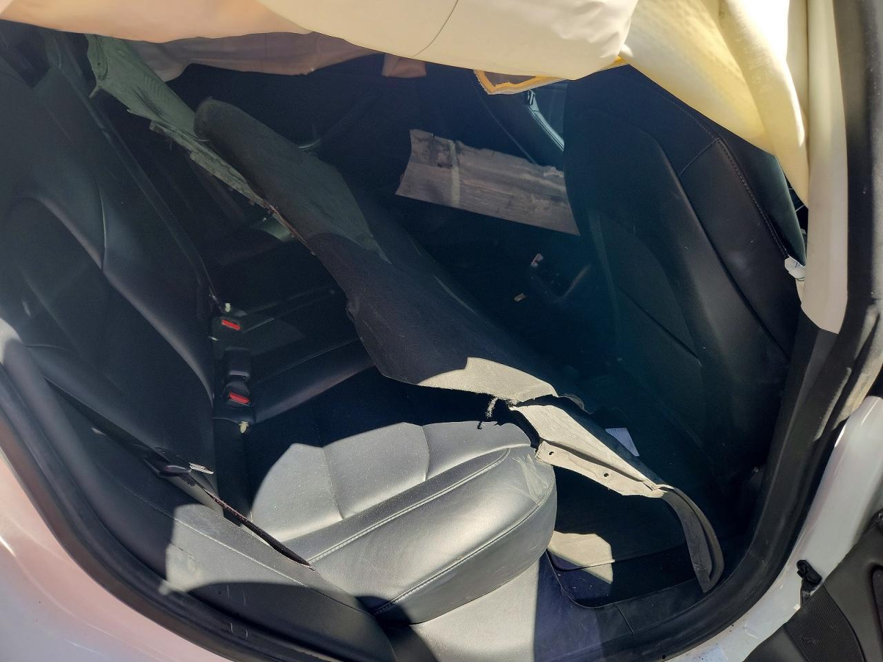 2019 Tesla Model 3 - zdjęcie 11