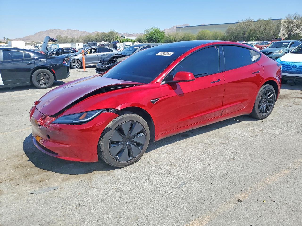 2025 Tesla Model 3 - zdjęcie główne