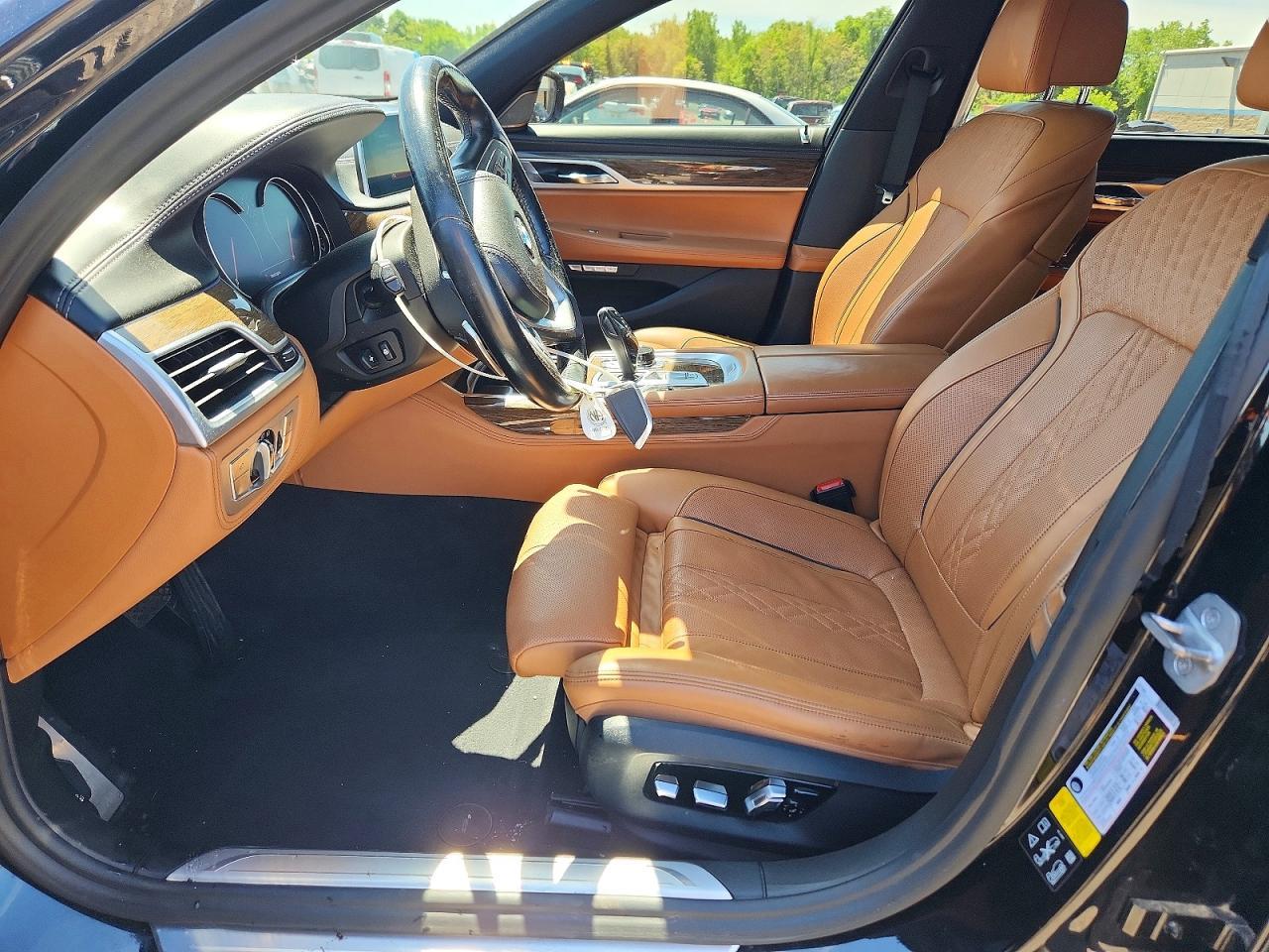 2018 BMW 750 Xi - zdjęcie 7