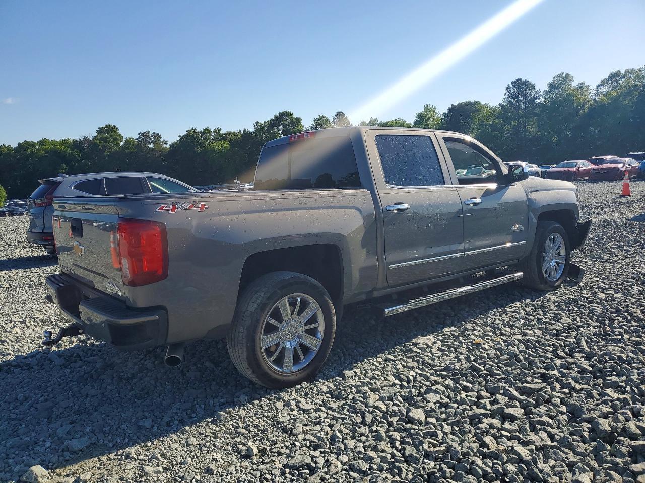 2017 Chevrolet Silverado K1500 High Country - zdjęcie 3