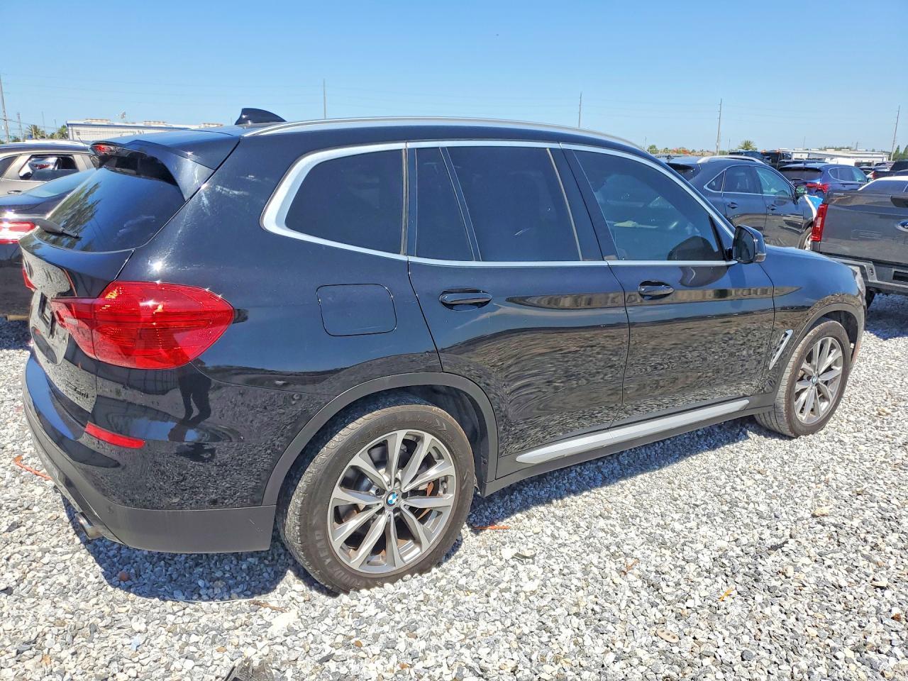2019 BMW X3 Sdrive30I - zdjęcie 3