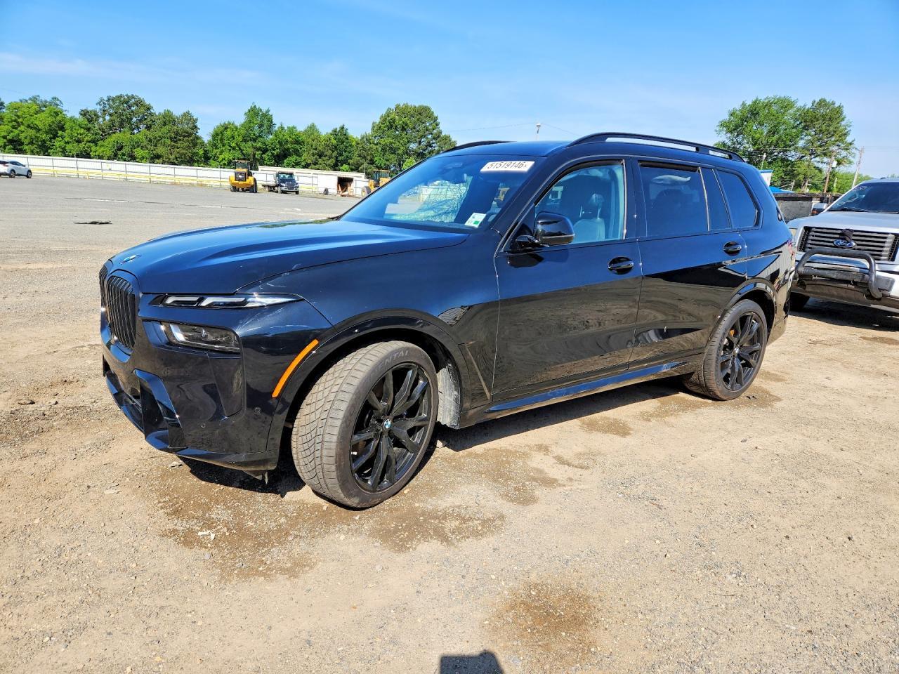 2025 BMW X7 xDrive40I - zdjęcie główne