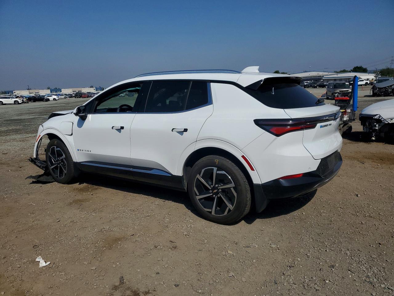 2024 Chevrolet Equinox 2Lt - zdjęcie 2