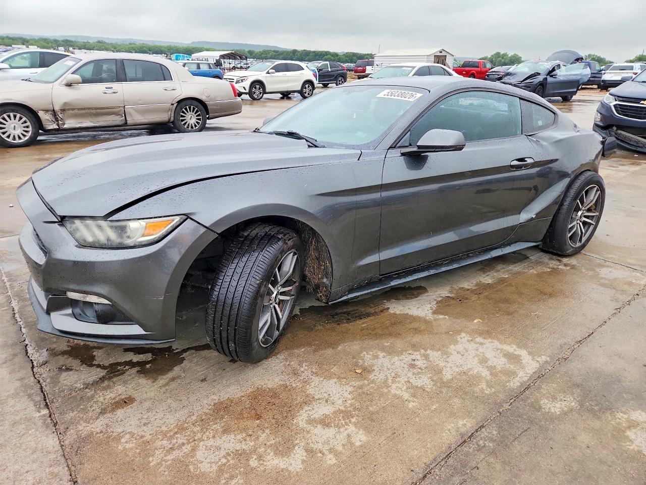 Ford Mustang - zdjęcie 1