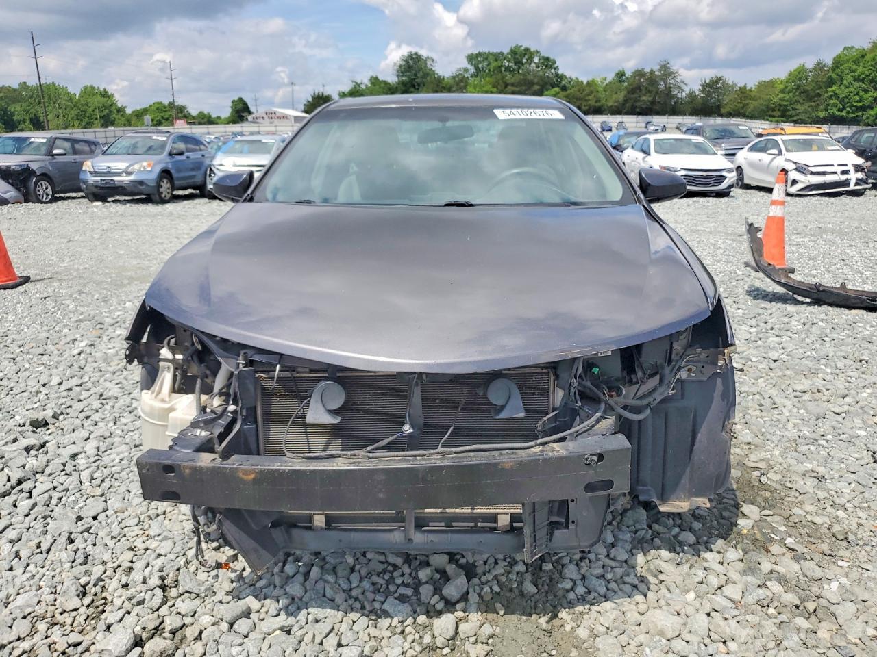 2013 Toyota Camry Le - zdjęcie 5