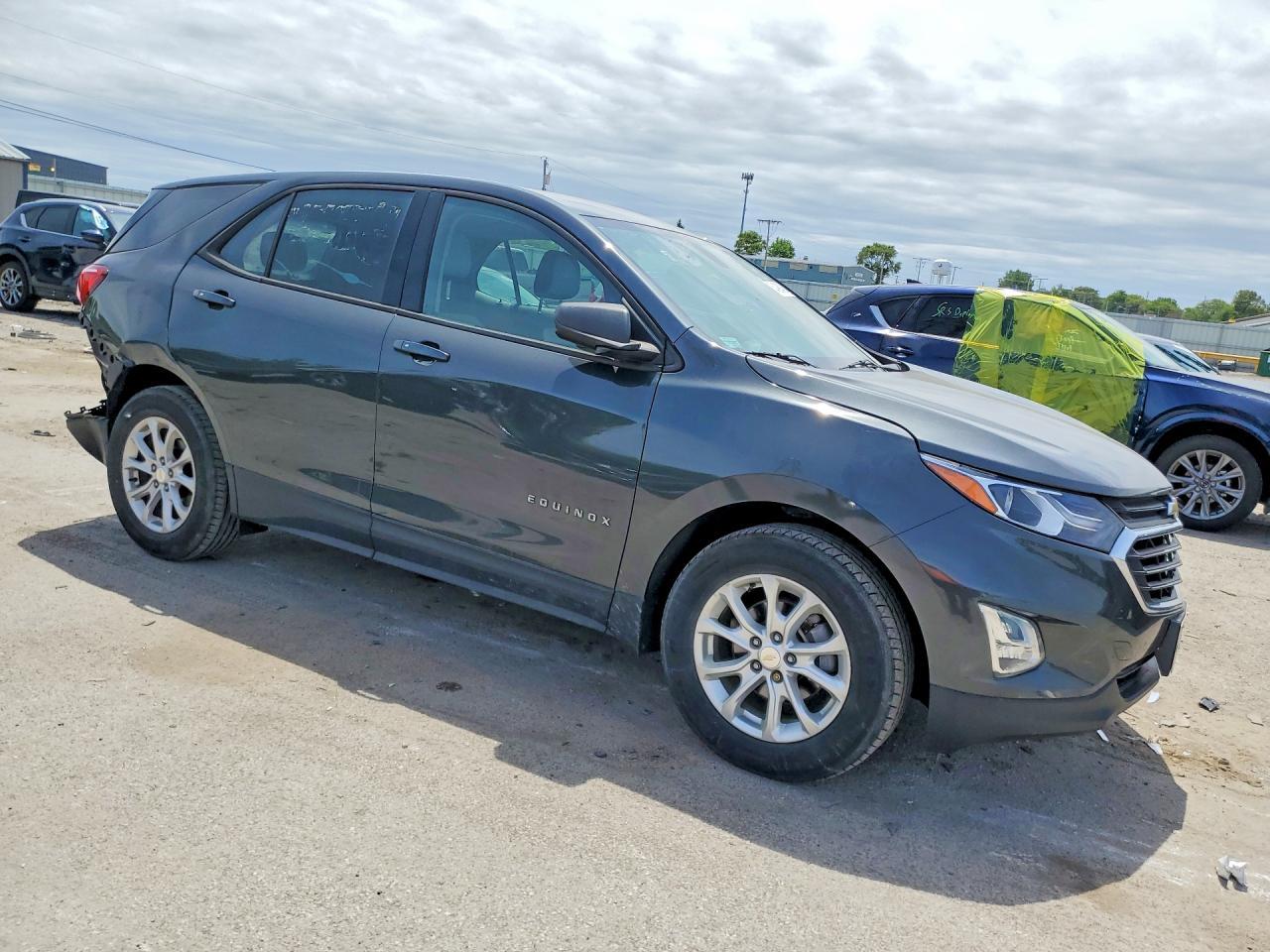 2019 Chevrolet Equinox Ls - zdjęcie 4