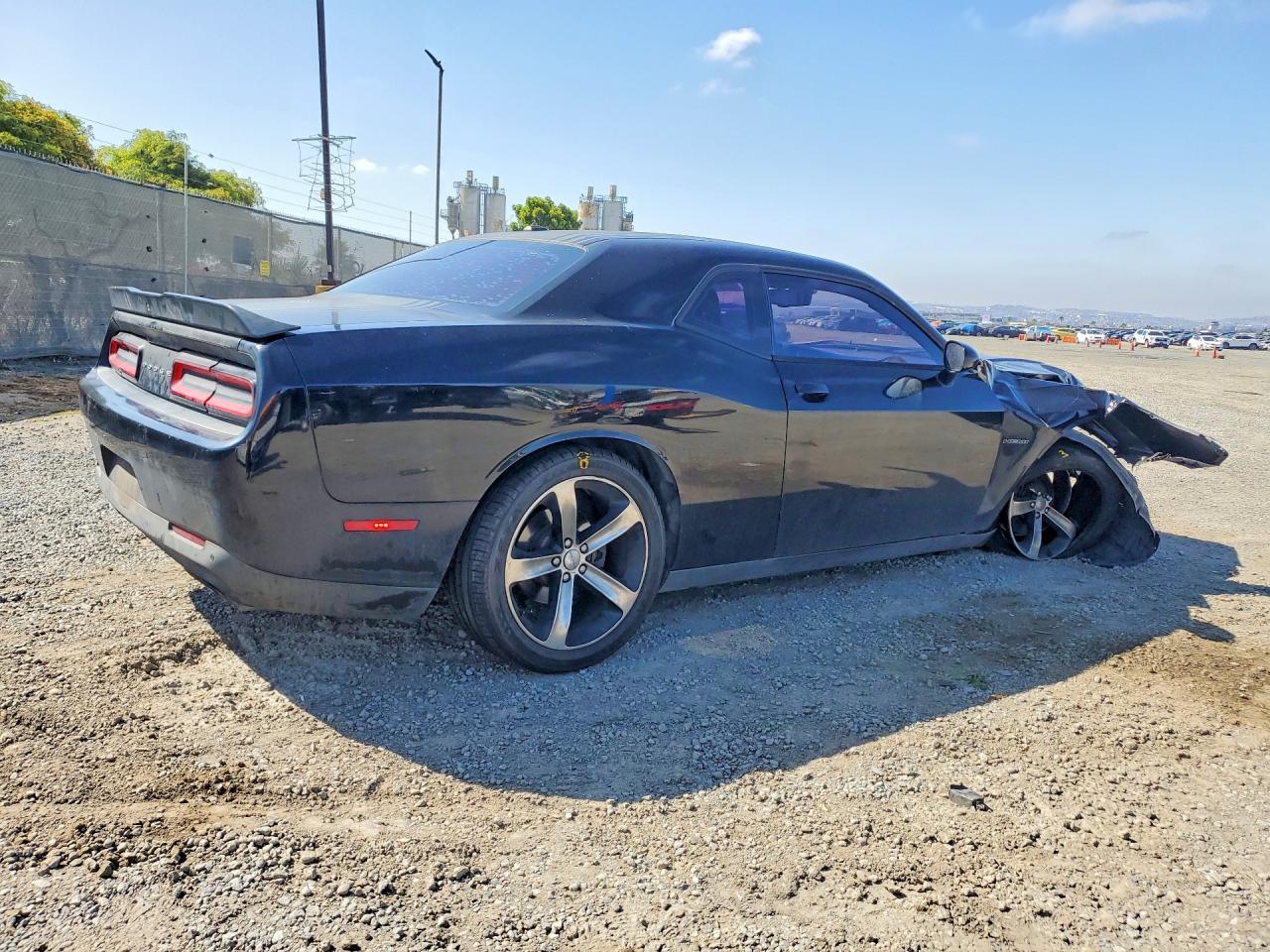 2016 Dodge Challenger R - zdjęcie 3