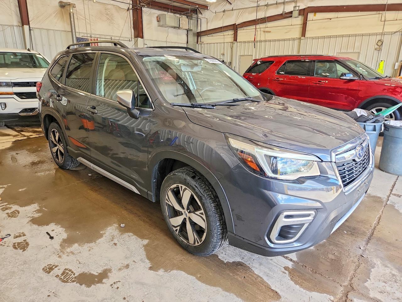 2021 Subaru Forester Touring - zdjęcie 4