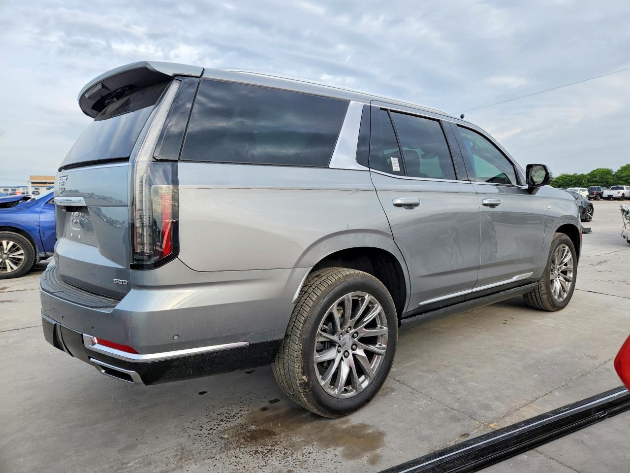 2026 Cadillac Escalade Luxury - zdjęcie 3