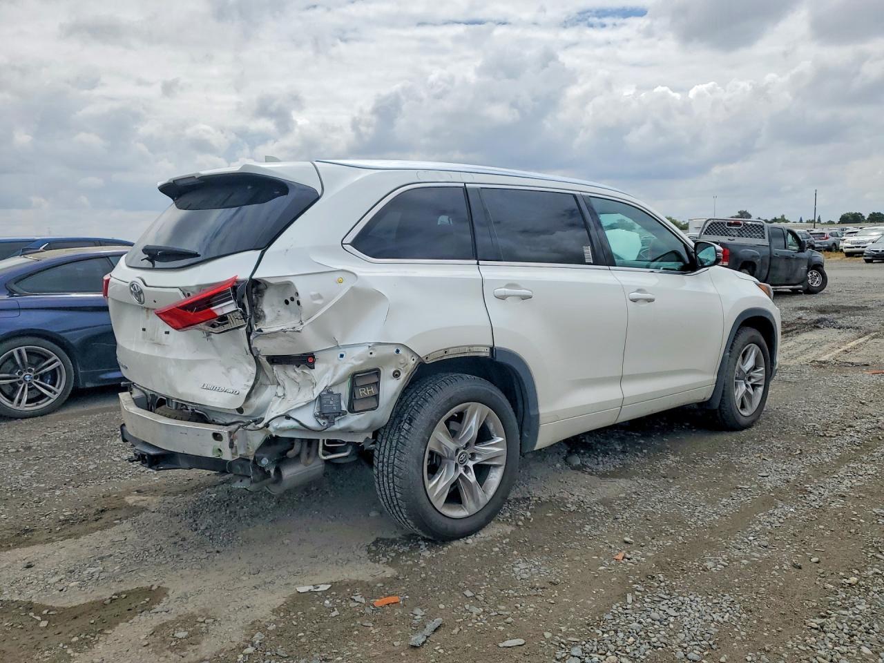 2018 Toyota Highlander Limited - zdjęcie 3