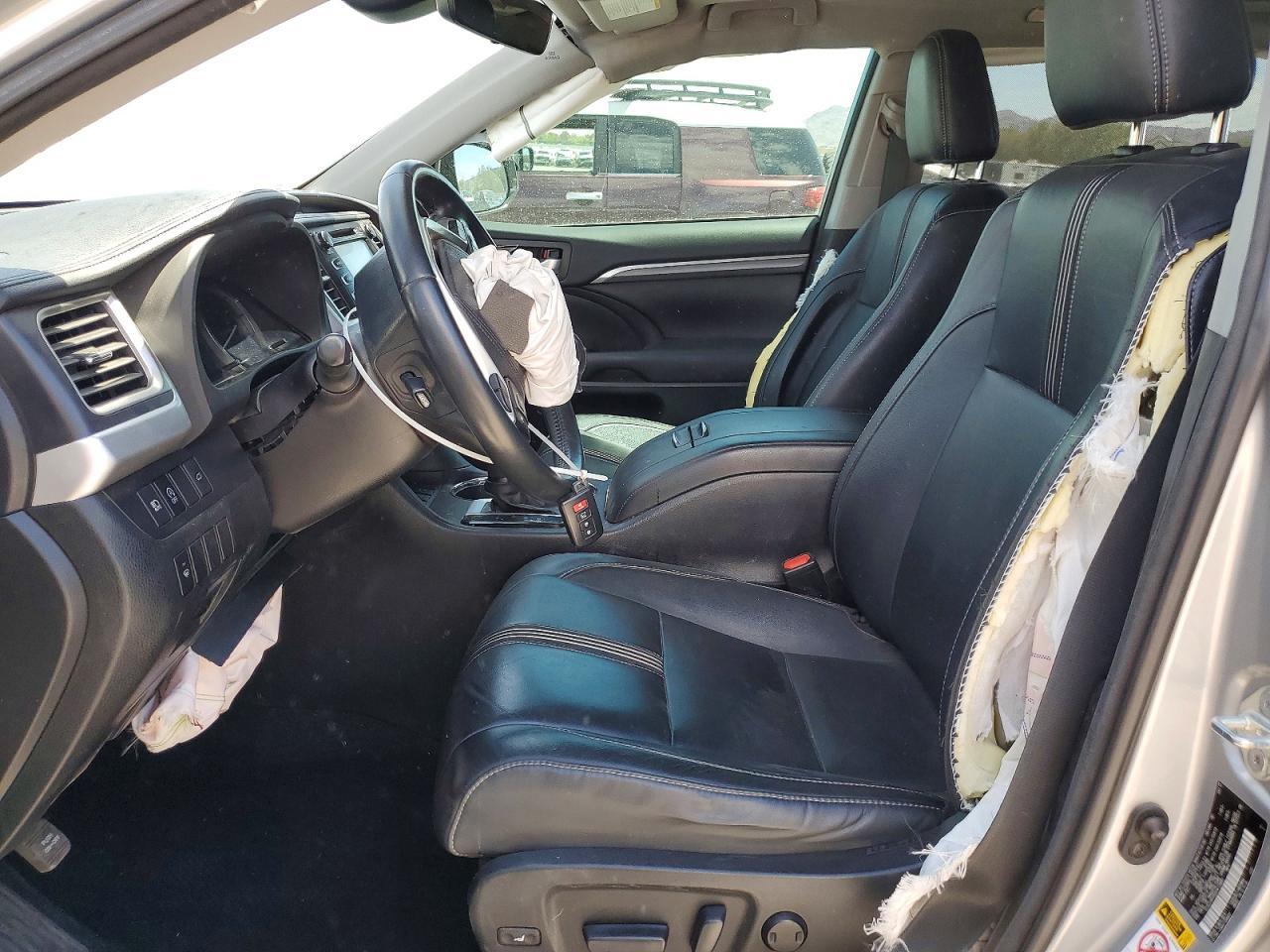 2017 Toyota Highlander Se - zdjęcie 7