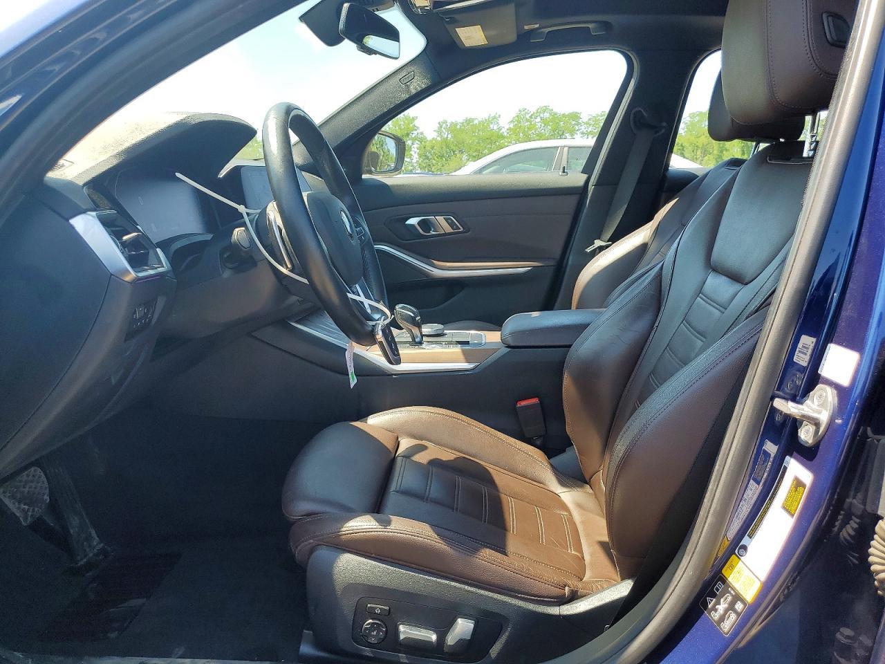 2019 BMW Seria 3 330i - zdjęcie 7