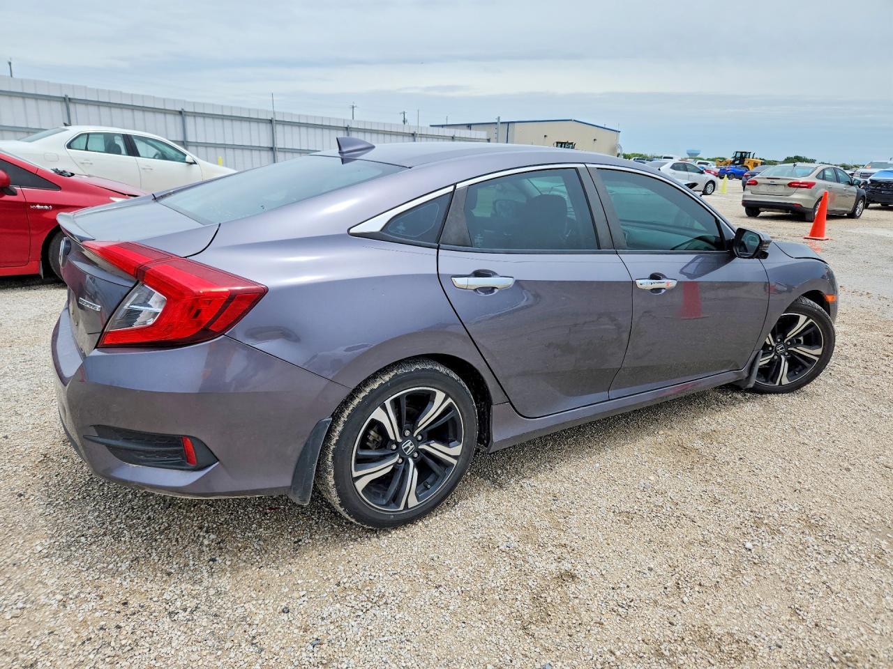 2016 Honda Civic Touring - zdjęcie 3
