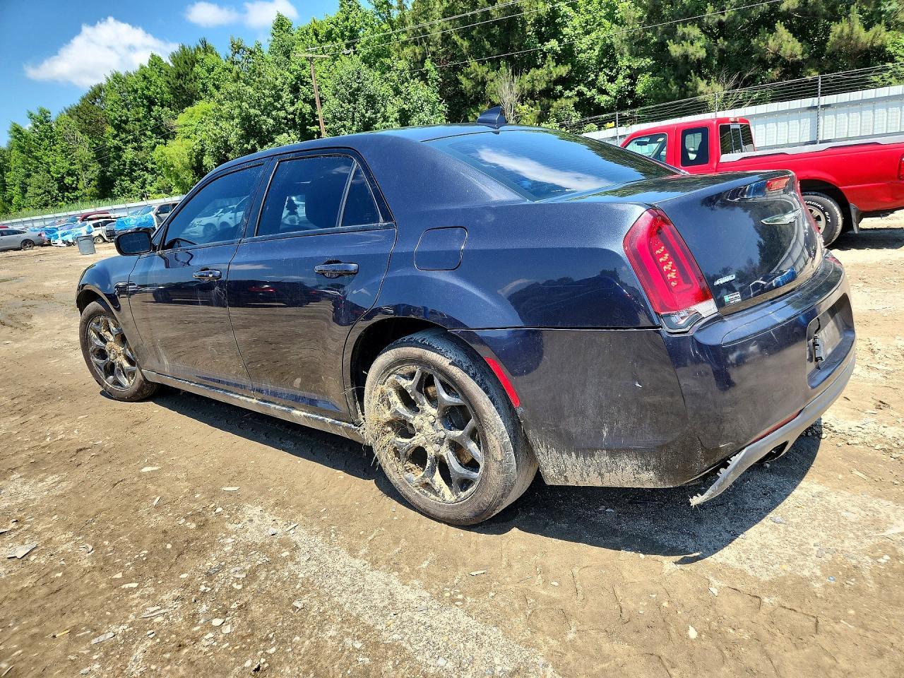 2019 Chrysler 300 S - zdjęcie 2