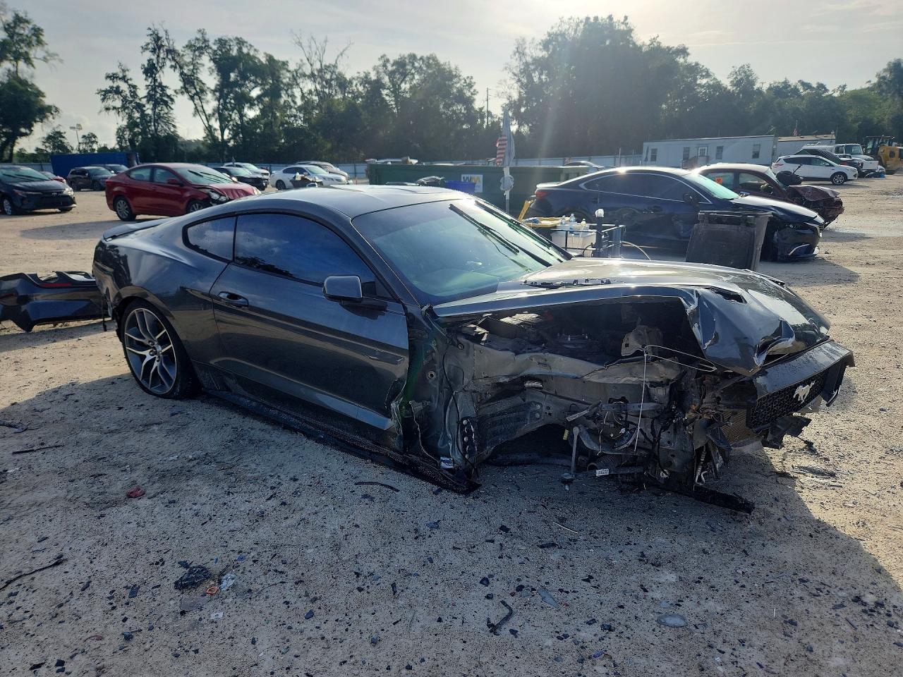 2015 Ford Mustang Cobra R - zdjęcie 4
