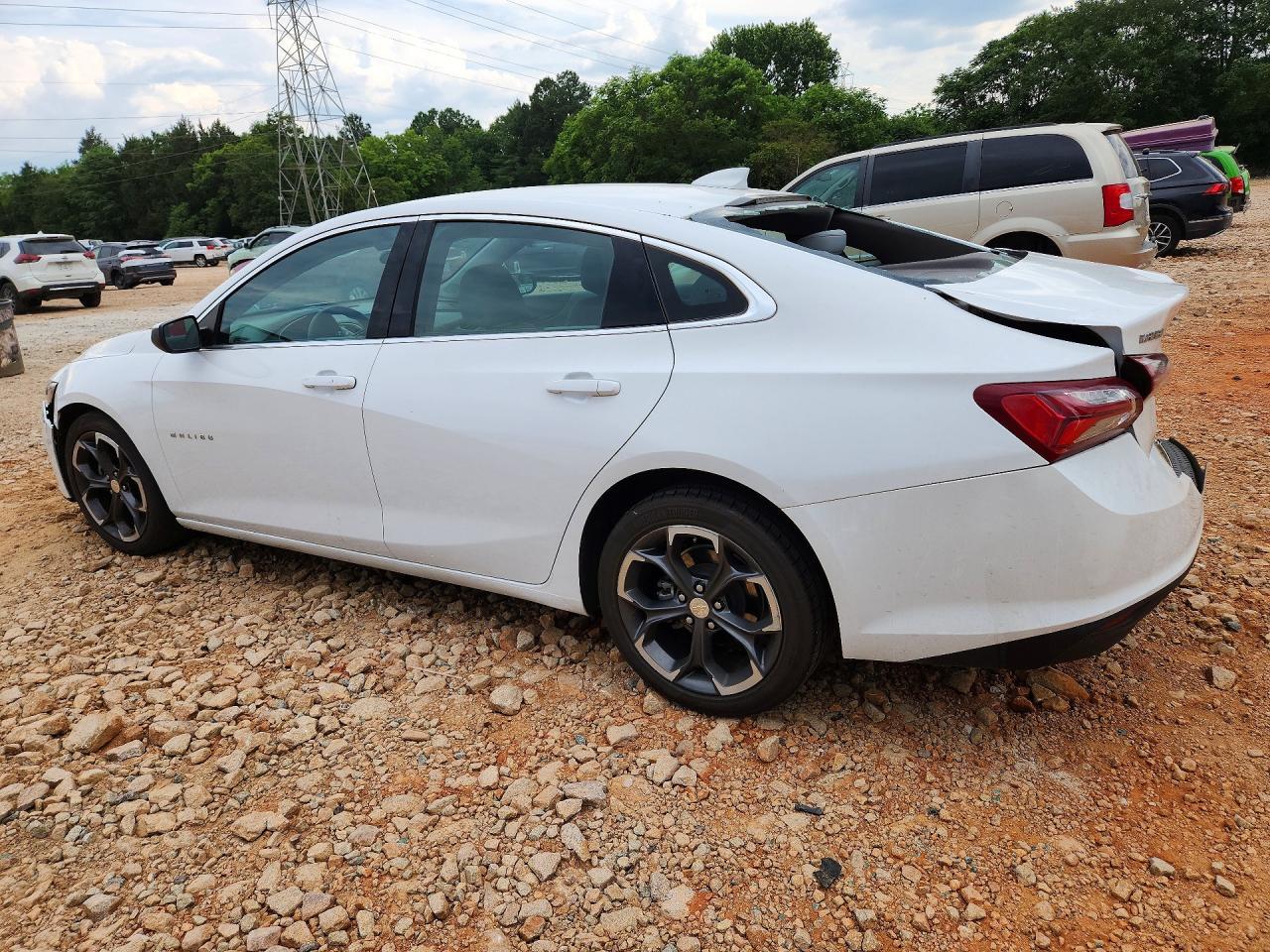 2022 Chevrolet Malibu Lt - zdjęcie 2