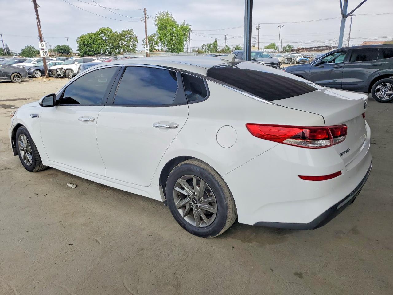 2019 Kia Optima Lx - zdjęcie 2