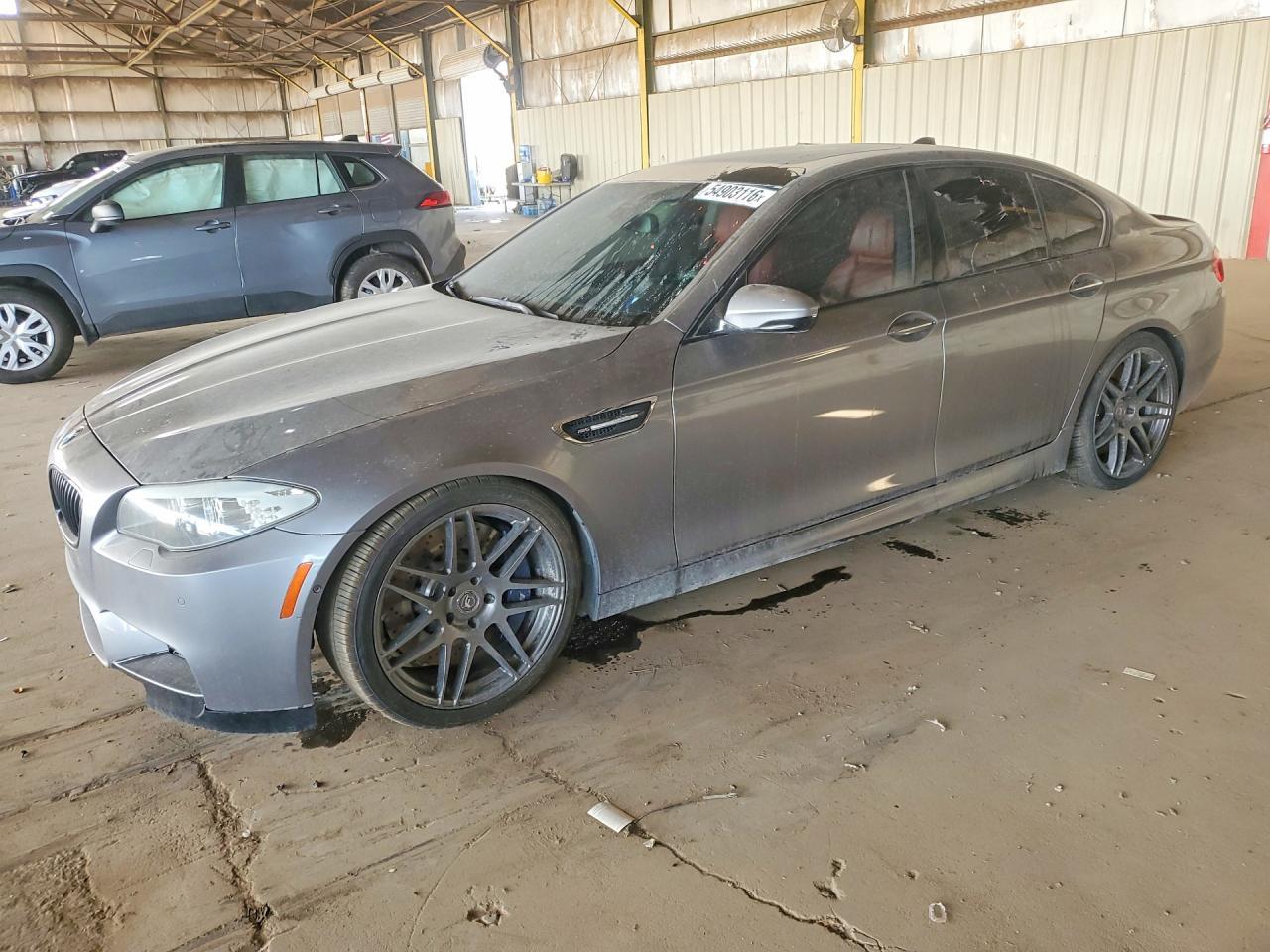 2013 BMW M5 - zdjęcie główne