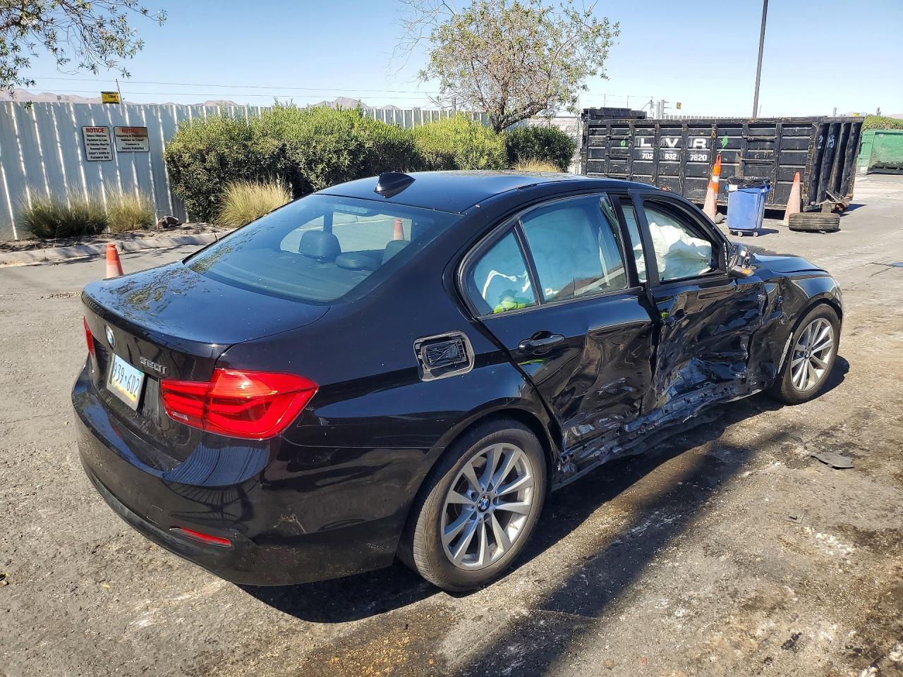 2018 BMW 320 I - zdjęcie 3
