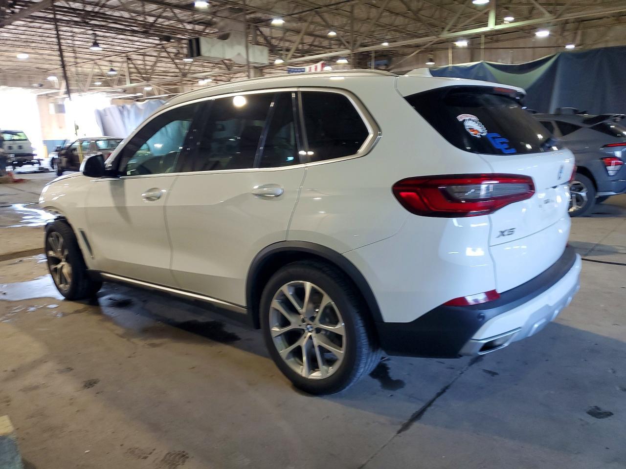 2019 BMW X5 xDrive40I - zdjęcie 2