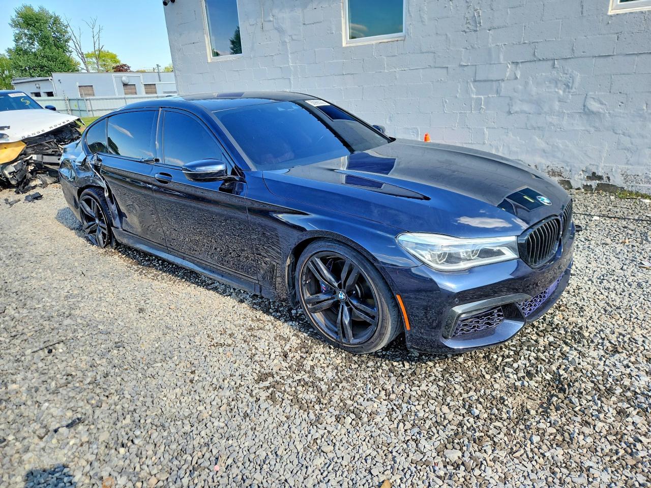 2016 BMW 750 Xi - zdjęcie 4