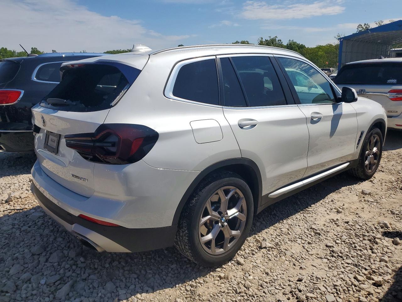 2022 BMW X3 xDrive30I - zdjęcie 3