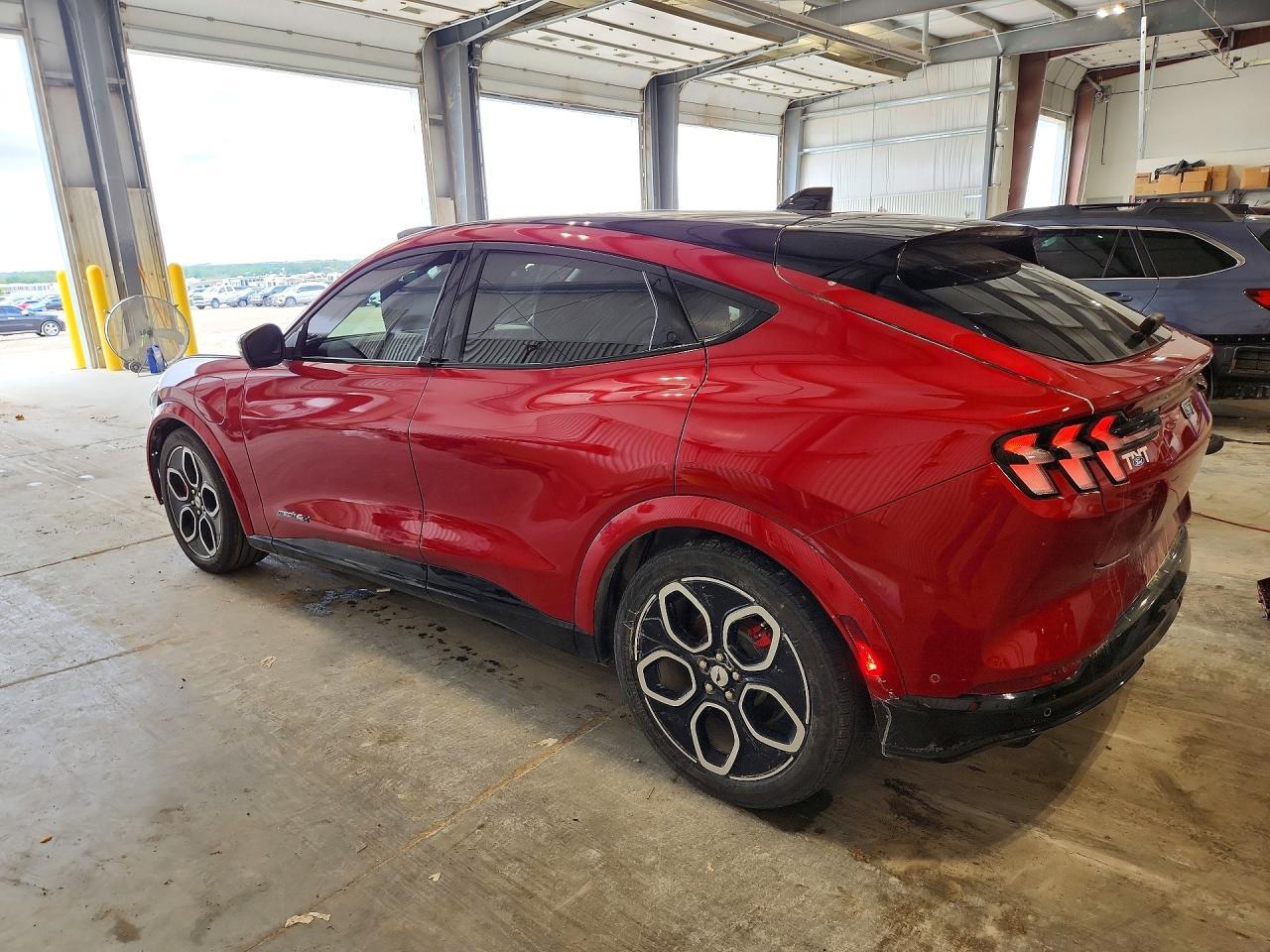 2023 Ford Mustang Mach-E Gt - zdjęcie 2