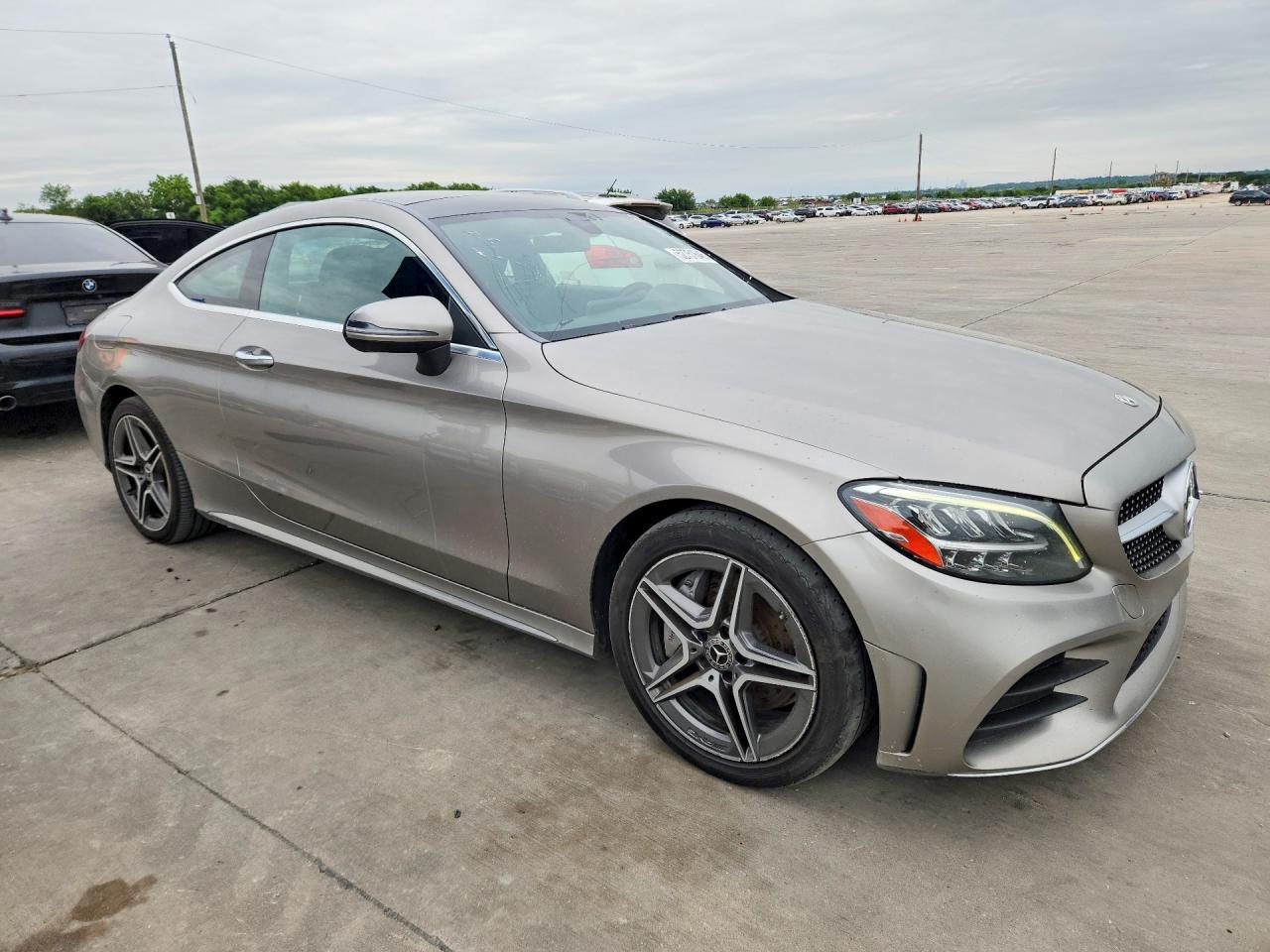 2019 Mercedes-Benz C 300 4Matic - zdjęcie 4