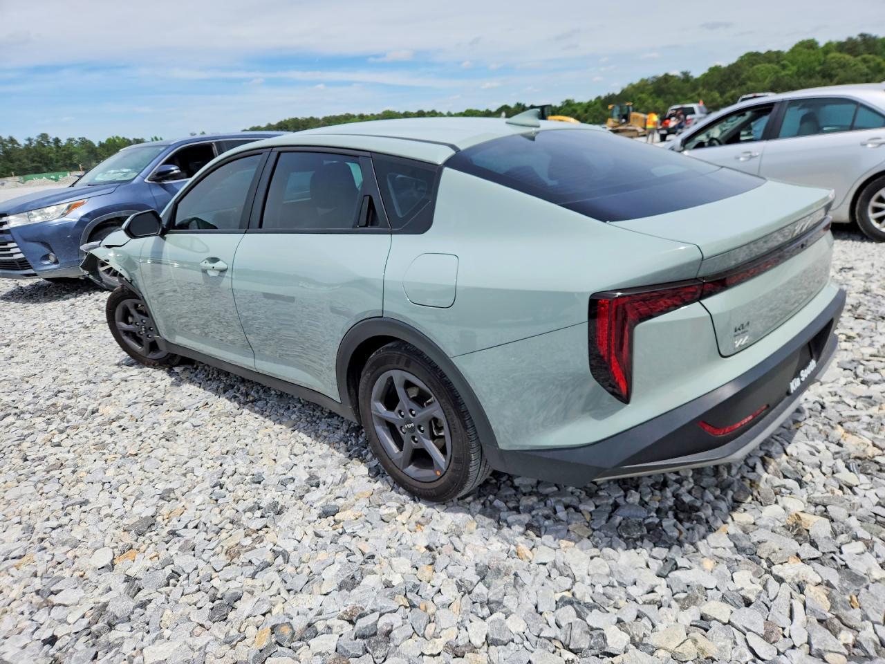 2025 Kia K4 Lxs - zdjęcie 2