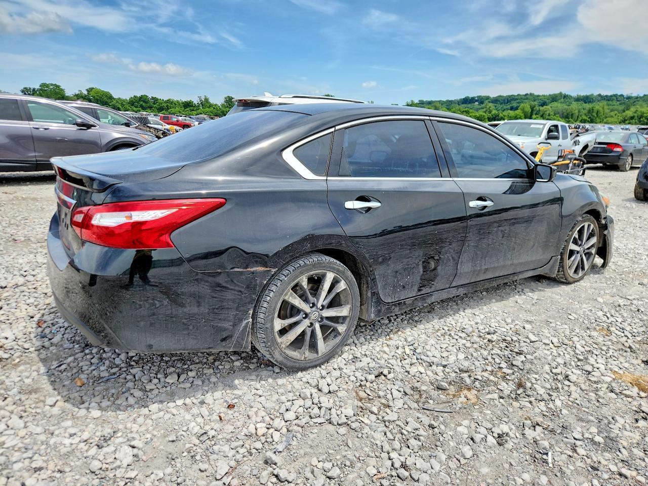 2016 Nissan Altima 2.5 Sr - zdjęcie 3