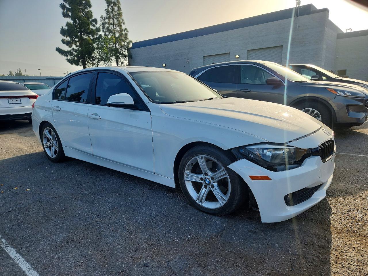 BMW Seria 3 - zdjęcie 4