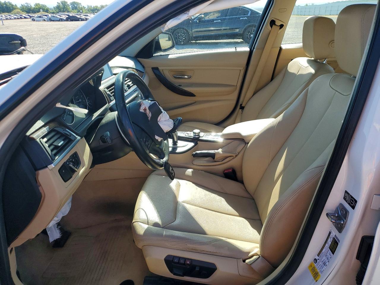 2013 BMW 320 I - zdjęcie 7