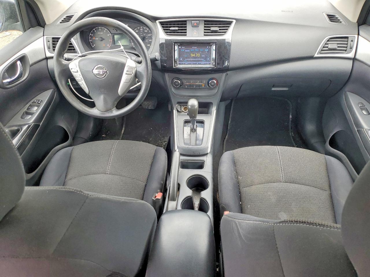 2016 Nissan Sentra S - zdjęcie 8