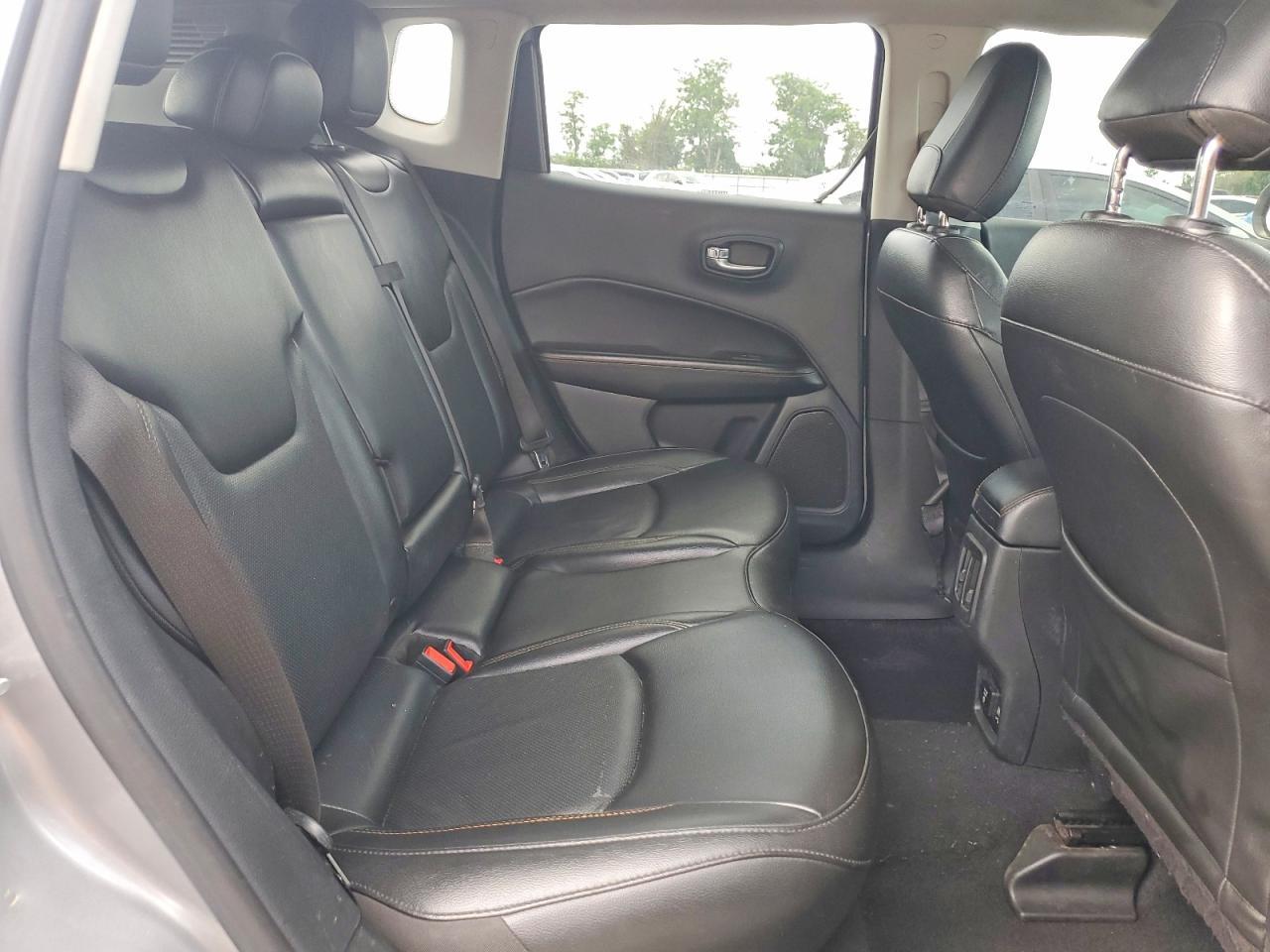 2021 Jeep Compass Limited - zdjęcie 11