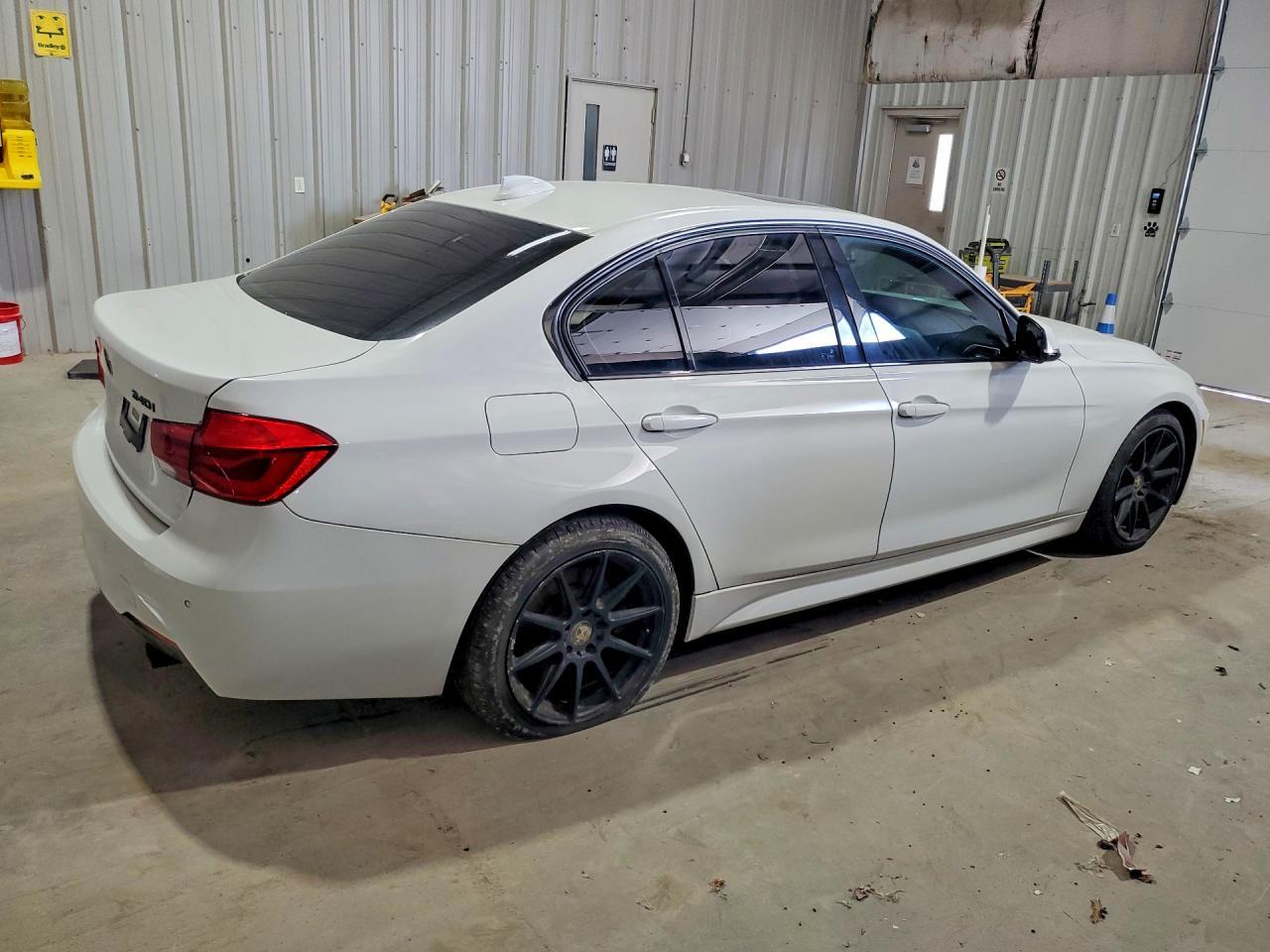 2017 BMW 340 Xi - zdjęcie 3