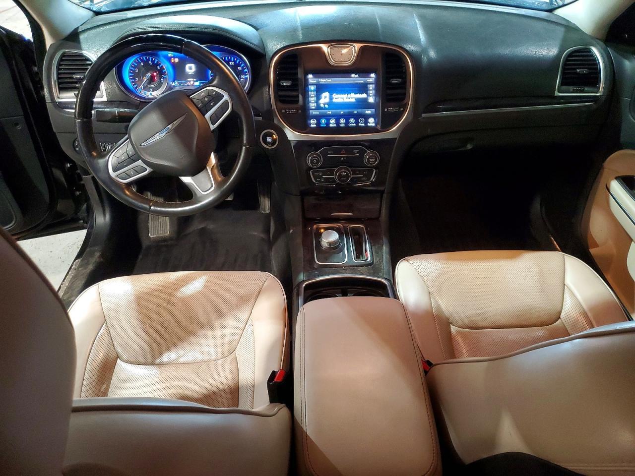 2018 Chrysler 300 Limited - zdjęcie 8