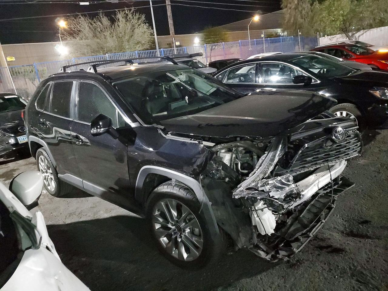 2021 Toyota Rav4 Xle Premium - zdjęcie 4