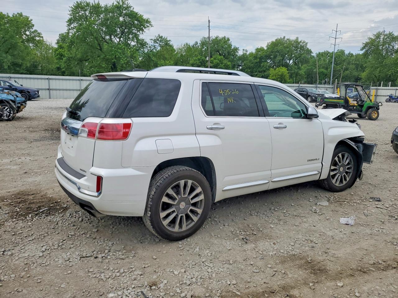 2016 GMC Terrain Denali - zdjęcie 3