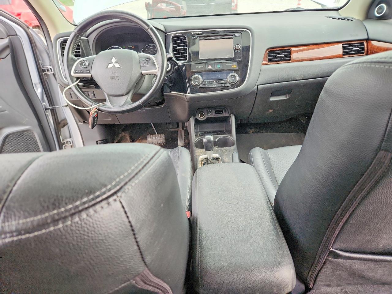 2014 Mitsubishi Outlander Se - zdjęcie 8